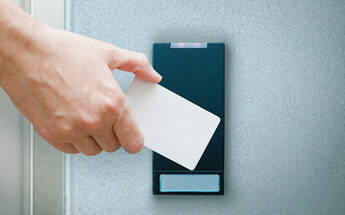 Webcam Center Column Card Reader
