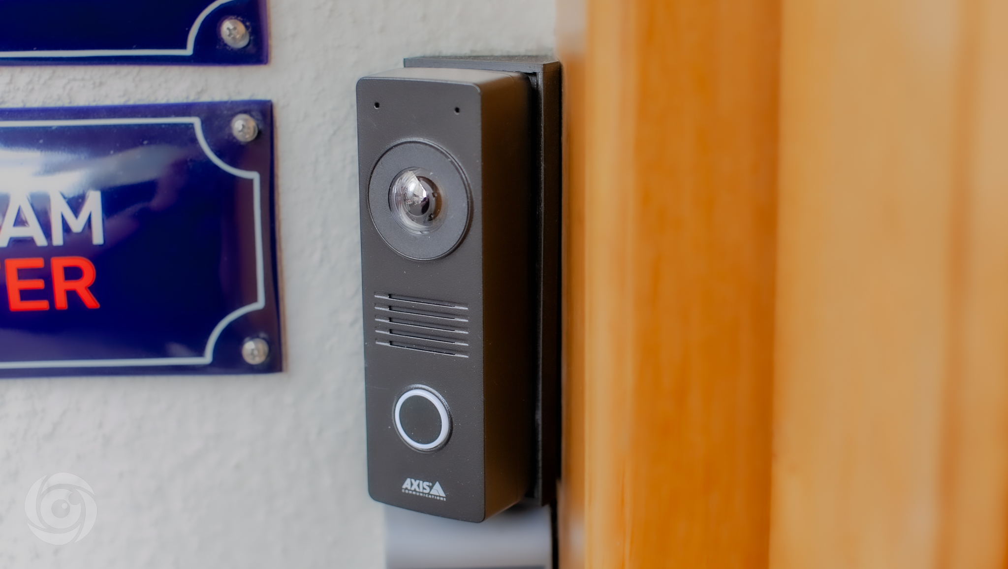 NetcamCenter I8116-E Schwarz Wandhalterung 30°-60°